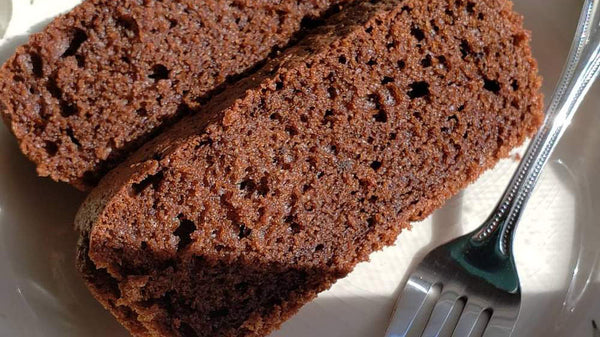 Dark Chocolate Cake – ExtraWhiteGold