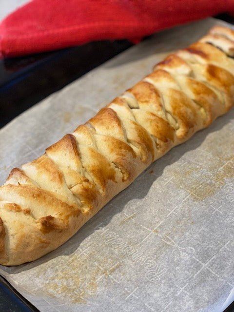 Braided Sweet Pastry with Ricotta Filling